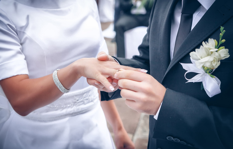 Tipps zur Trauung in der Kirche und zur Hochzeitszeremonie ~ Infos fürs Brautpaar auf Hochzeitskirche